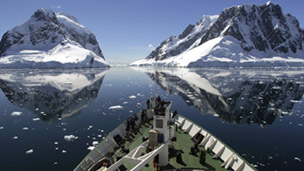 Should tourists go to Antarctica? 你想去南極旅游嗎？
