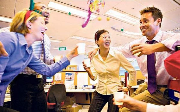 如何成為人見人愛的同事？